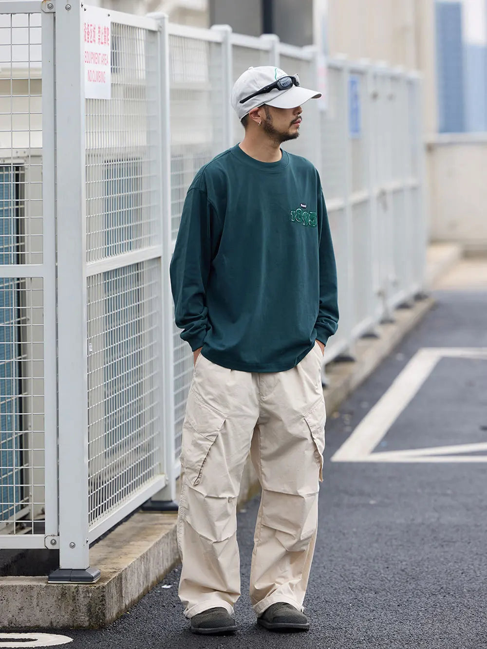 Wholesale Japanese Street Wide-Leg Cargo Pants
